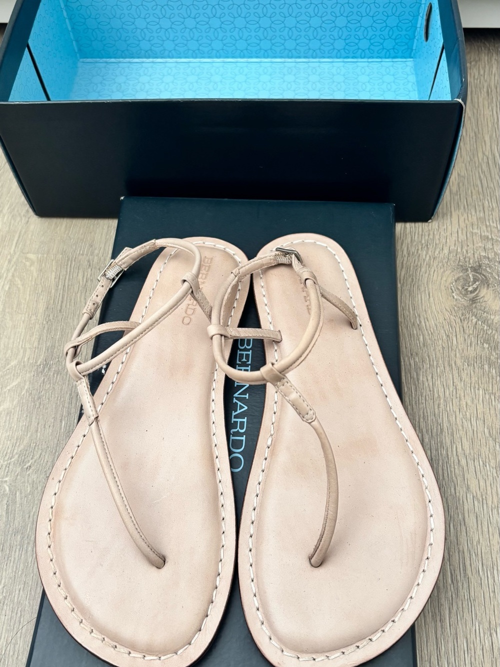 Bernardo Beige T-Strap Leather Sandals